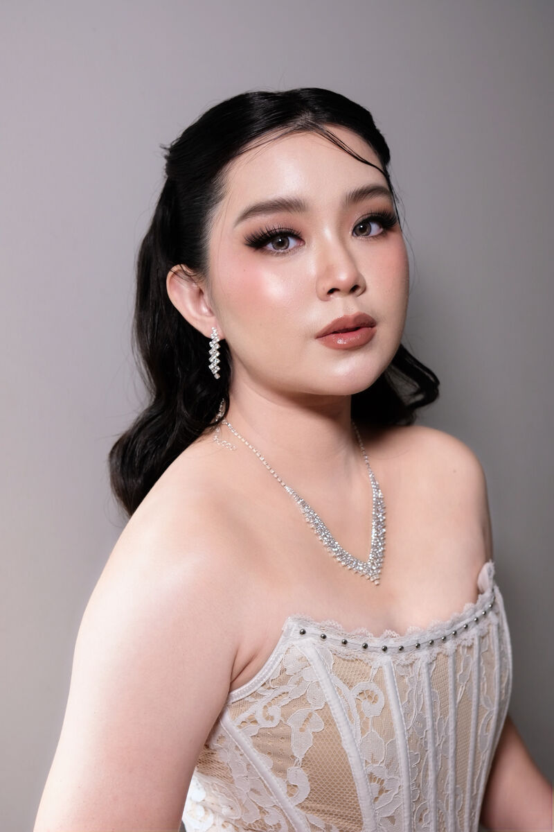 Bridal makeup look
